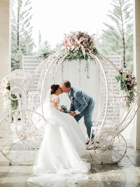 10 Fairy Tale Wedding Color Palette That Romantic Brides Love | Clear Wedding Invites