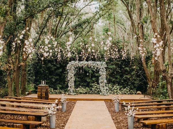 20 Unforgettable Ways To Rock A Outdoor Rustic Wedding | Clear Wedding Invites