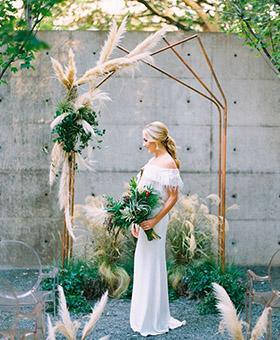 22 Swoon-worthy Modern Wedding Ideas For 2021 | Clear Wedding Invites