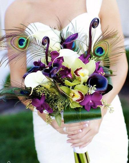 5 Eye-catching Peacock Wedding Ideas and Creative Wedding Invites | Clear Wedding Invites