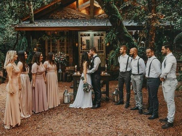 5 Useful Ideas To Plan A Casual Intimate Wedding | Clear Wedding Invites