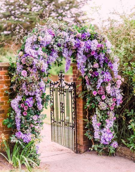 6 Whimsical Purple Wedding Ideas and Invitations for Fall Brides | Clear Wedding Invites