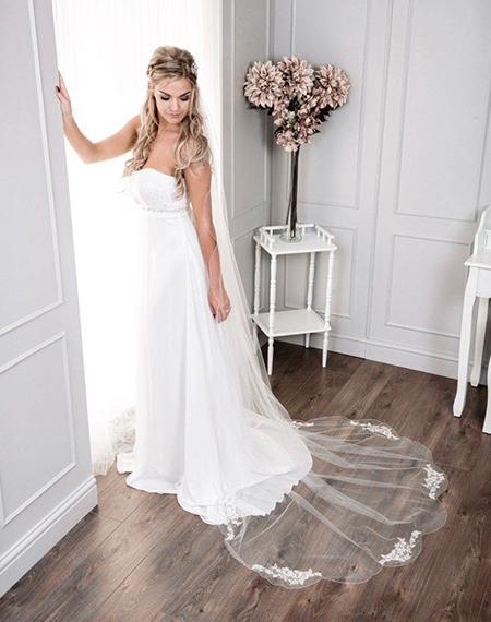 7 Elegant Bridal Veils for Your Perfect Wedding Hairstyles | Clear Wedding Invites