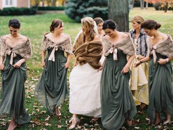 7 Gorgeous Color Palettes for 2022 Winter Wedding | Clear Wedding Invites