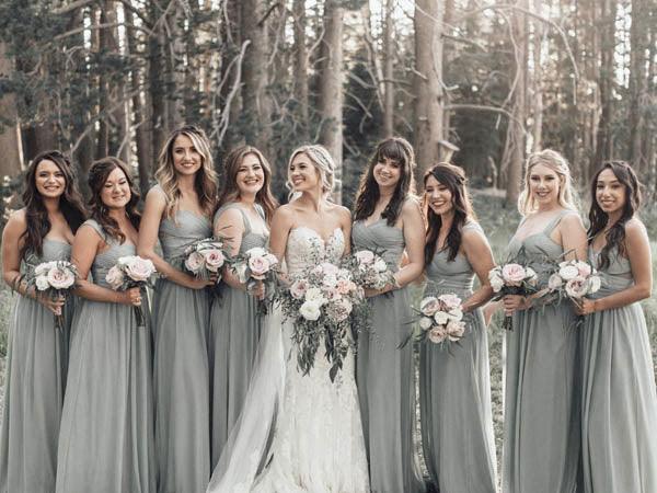 9 Sage Green Wedding Ideas With Wooden Elements Clear Wedding Invites