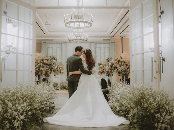 Inspired By Elegant Ballroom Wedding Ideas and Decorations