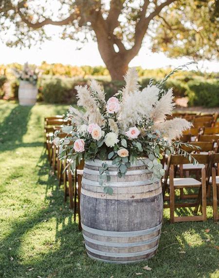 Chic Wine Barrel Inspired Wedding Ideas for 2022 Country Weddings | Clear Wedding Invites