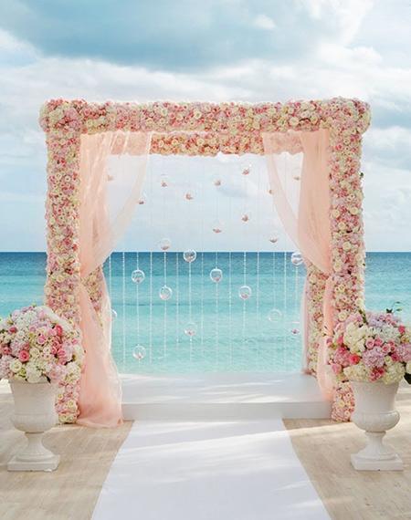 Dreamy Beach Wedding Ideas and Matching Wedding Invitations | Clear Wedding Invites