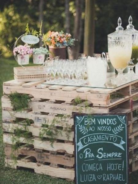 Elegant Ideas of Intimate Backyard Outdoor Weddings | Clear Wedding Invites