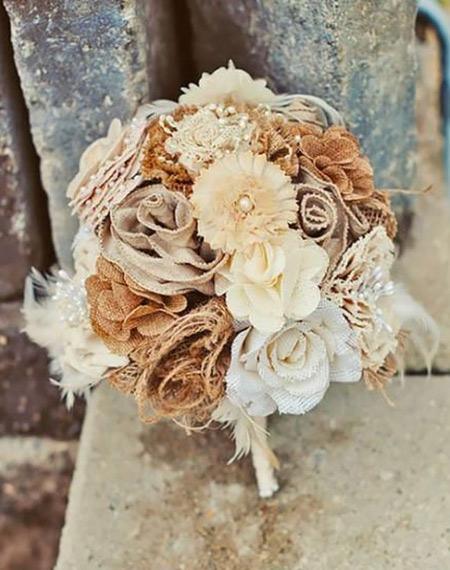 Enchanting Burlap and Lace Wedding Ideas with Rustic Whimsy | Clear Wedding Invites