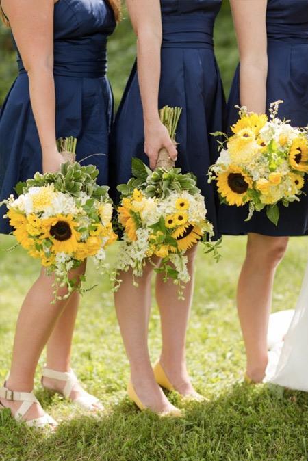 Incorporate Sunflower into Late Summer or a Fall Wedding | Clear Wedding Invites