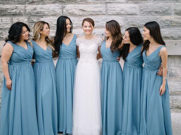 Spring or Summer Wedding Color Ideas from Pantone: Niagara | Clear Wedding Invites